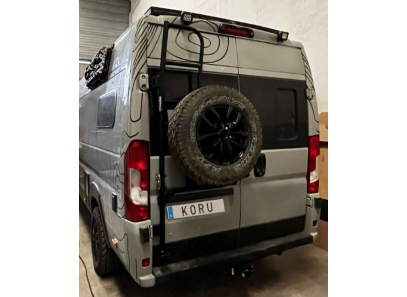 Porte roue avec échelle...